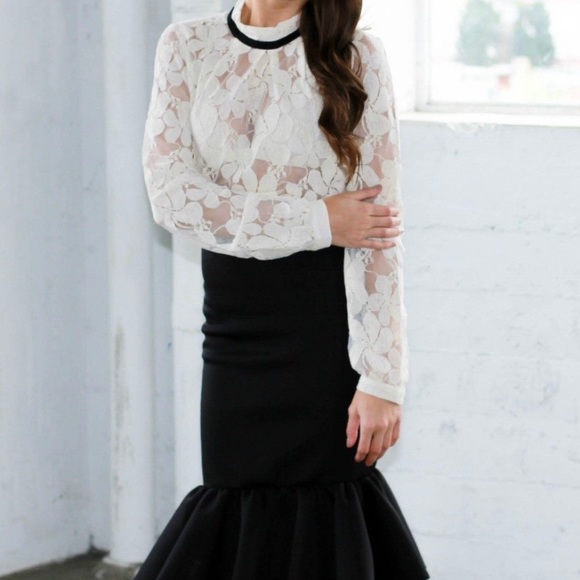 Ivory Long Sleeve Lace High Neck Blouse - Picture 4 of 7